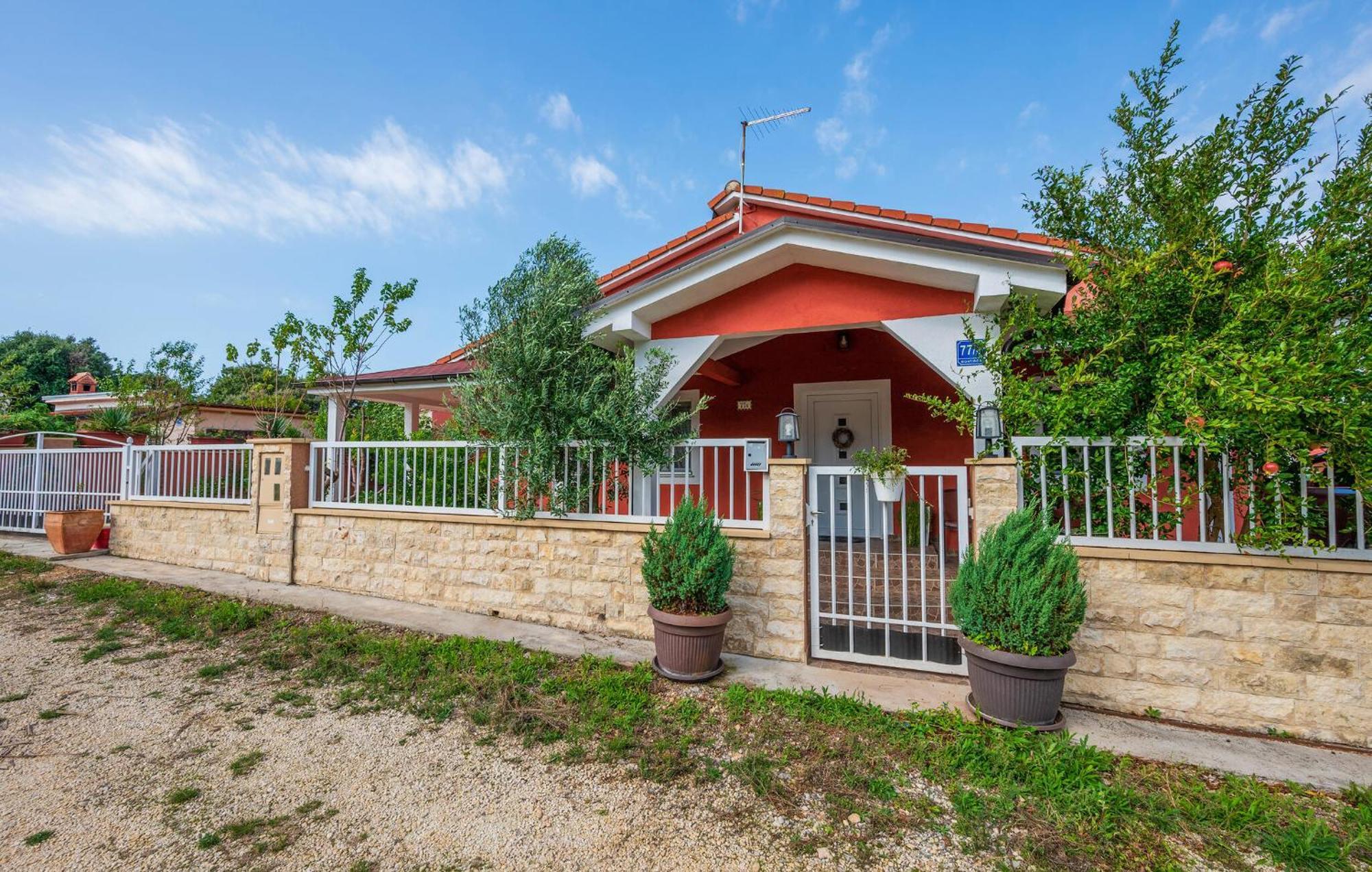 Holiday home 3 Bedroom Beautiful In