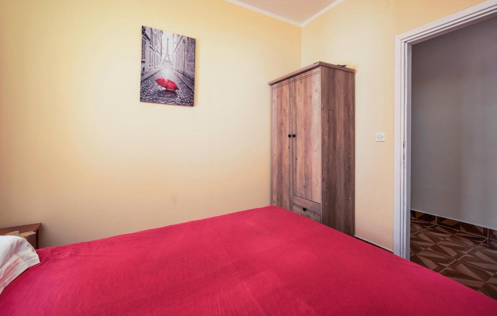 3 Bedroom Beautiful In Holiday home