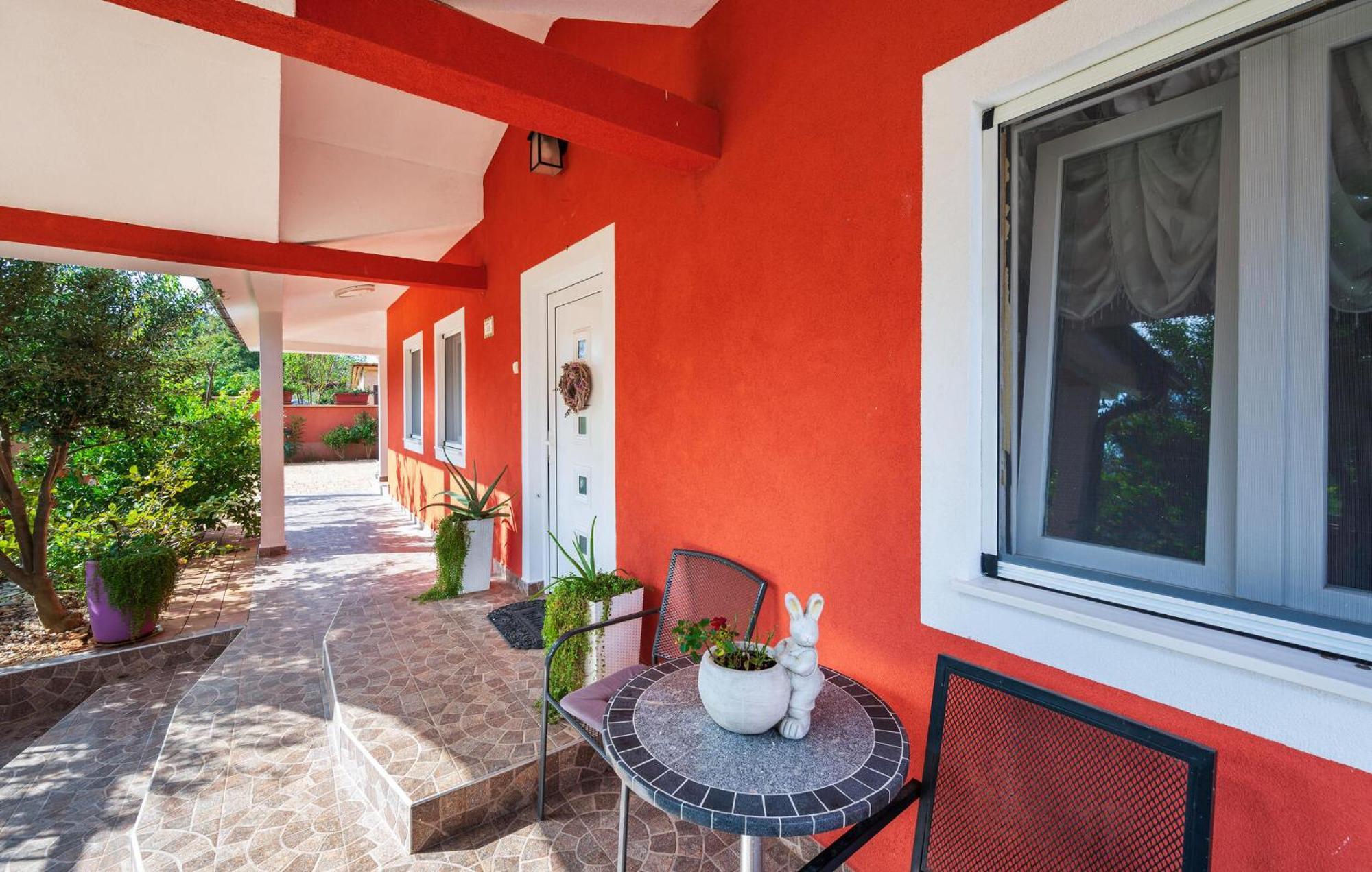 3 Bedroom Beautiful In Holiday home *